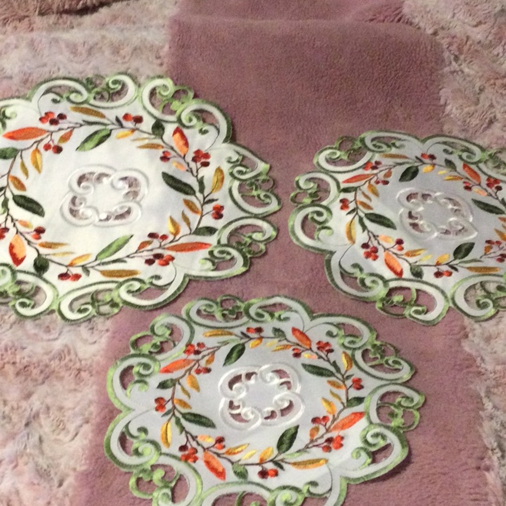 Embroidered Floral Doilies Set Fall colors